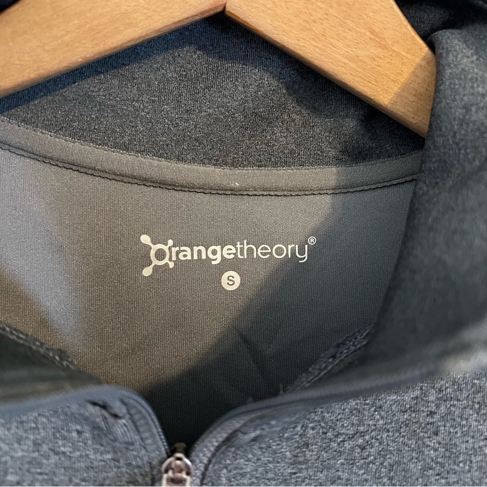 Orange Theory Quarter Zip Pocket Pullover Jacket. Size Small. - Picture 5 of 13
